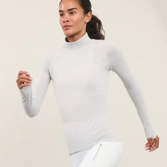 NWT-Athleta MOMENTUM SEAMLESS MOCK NECK TOP - Picture 1 of 10